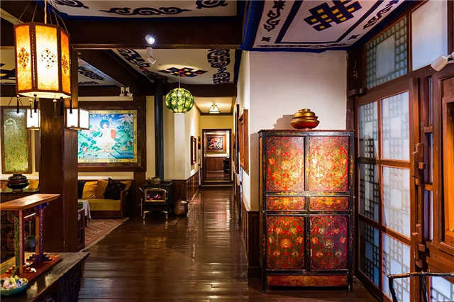 松贊綠谷山居的豐富收藏，宛如一家“藏文化博物館”